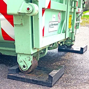Abrollcontainer Schutzplatte Anti-Rutsch