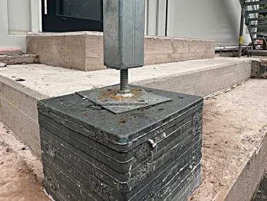 Unterlegplatte JakStak für Container und Bauteile