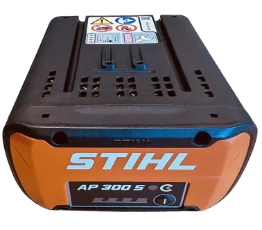 Kwern Greenbuster Pro 66 E mit STIHL AP System
